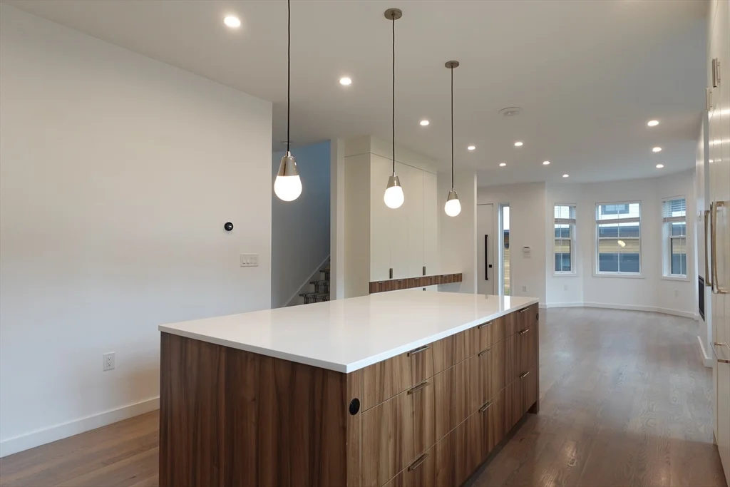 4 bed, 3 bath apartment for rent at 70 Walker Unit 2, Newton — photo 6 of 13