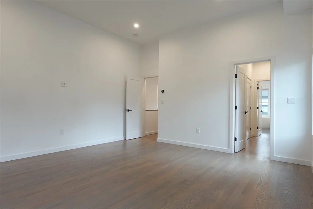 4 bed, 3 bath apartment for rent at 70 Walker Unit 2, Newton — photo 11 of 13
