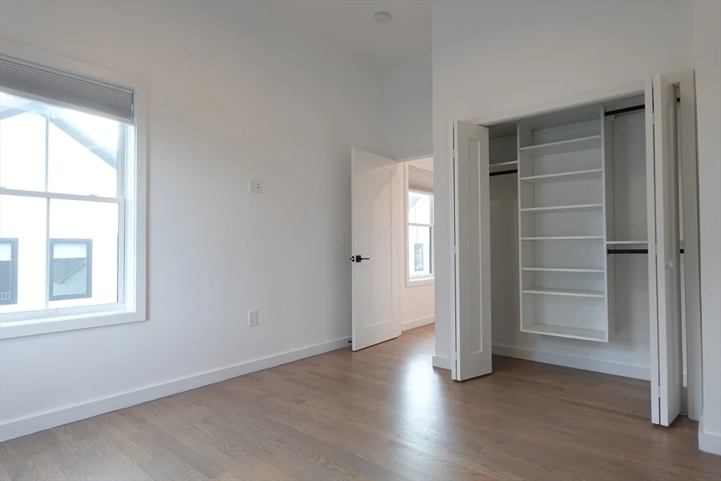 4 bed, 3 bath apartment for rent at 70 Walker Unit 2, Newton — photo 9 of 13