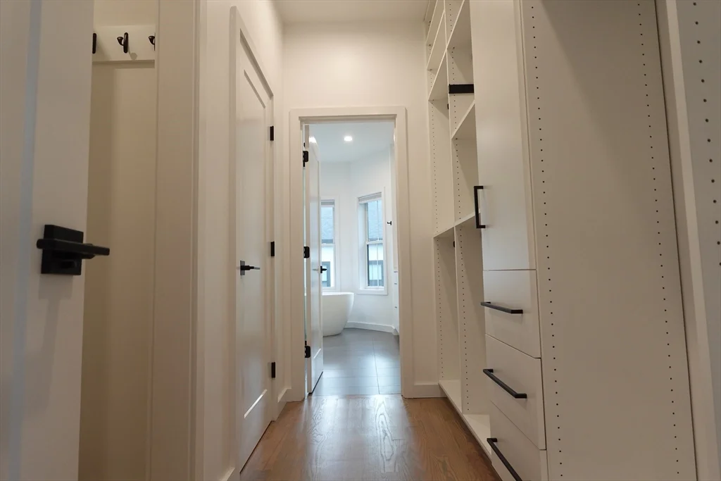4 bed, 3 bath apartment for rent at 70 Walker Unit 2, Newton — photo 13 of 13