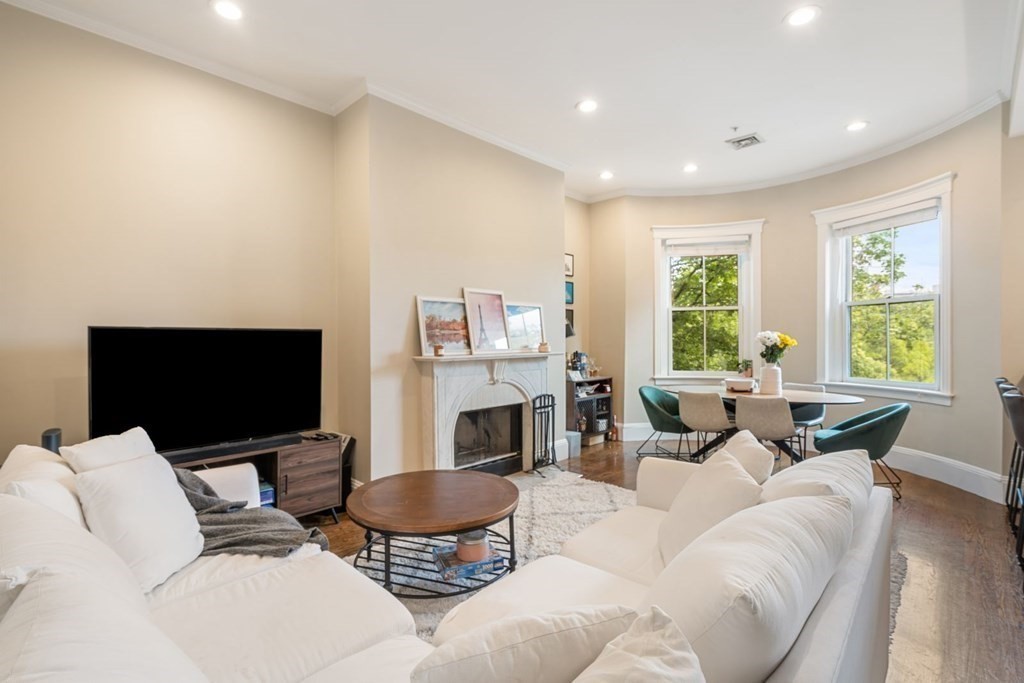 2 bed, 1 bath apartment for rent at 70 Waltham St Unit 3, South End — photo 10 of 24