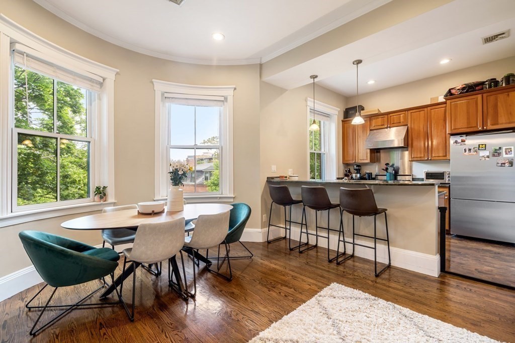 2 bed, 1 bath apartment for rent at 70 Waltham St Unit 3, South End — photo 6 of 24