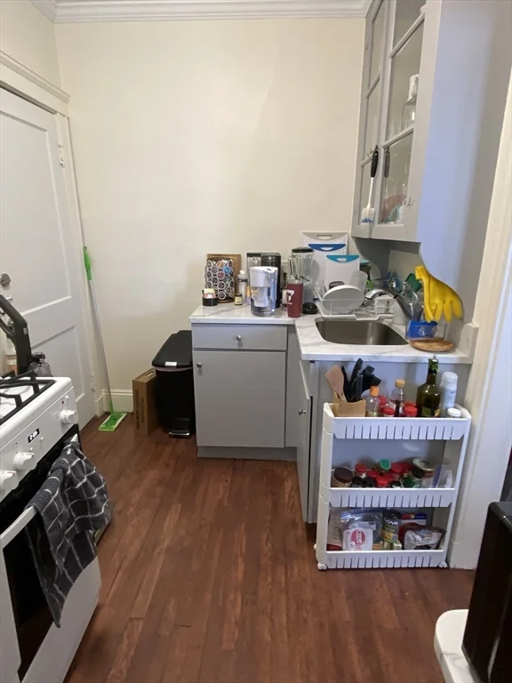 Studio bed, 1 bath apartment for rent at 70 Washington St Unit 9, Malden
