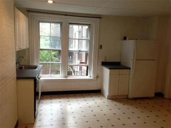 1 bed, 1 bath apartment for rent at 70 West Cedar St Unit 1, Beacon Hill — photo 11 of 17