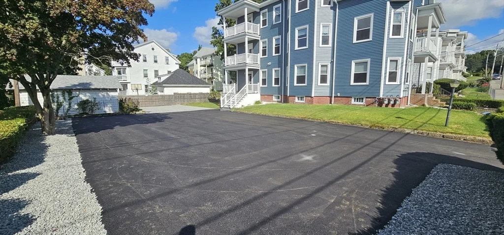 3 bed, 1 bath apartment for rent at 70 Weston St Unit 1, Brockton — photo 1 of 8
