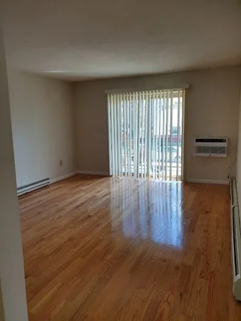 2 bed, 1 bath apartment for rent at 700 Cummins Highway Unit 2, Mattapan — photo 3 of 11
