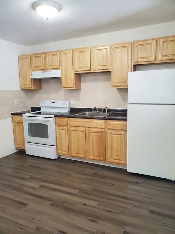 2 bed, 1 bath apartment for rent at 700 Cummins Highway Unit 6, Mattapan — photo 1 of 8