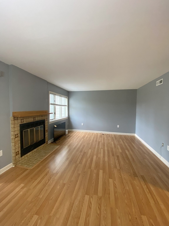 2 bed, 1 bath apartment for rent at 700 East St Unit G, Walpole — photo 8 of 17