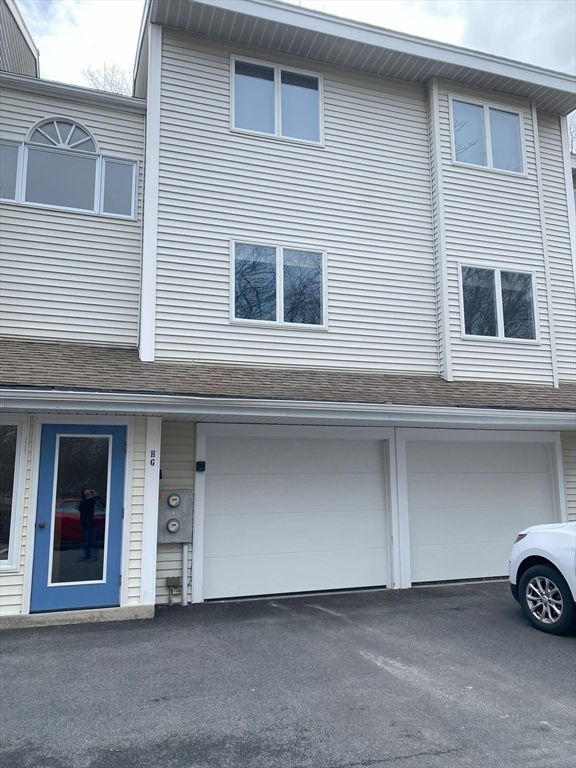 2 bed, 1 bath apartment for rent at 700 East St Unit G, Walpole — photo 1 of 17
