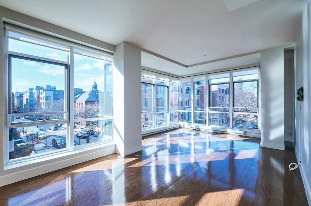 2 bed, 2 bath apartment for rent at 700 Harrison Ave Unit 305, South End — photo 3 of 31