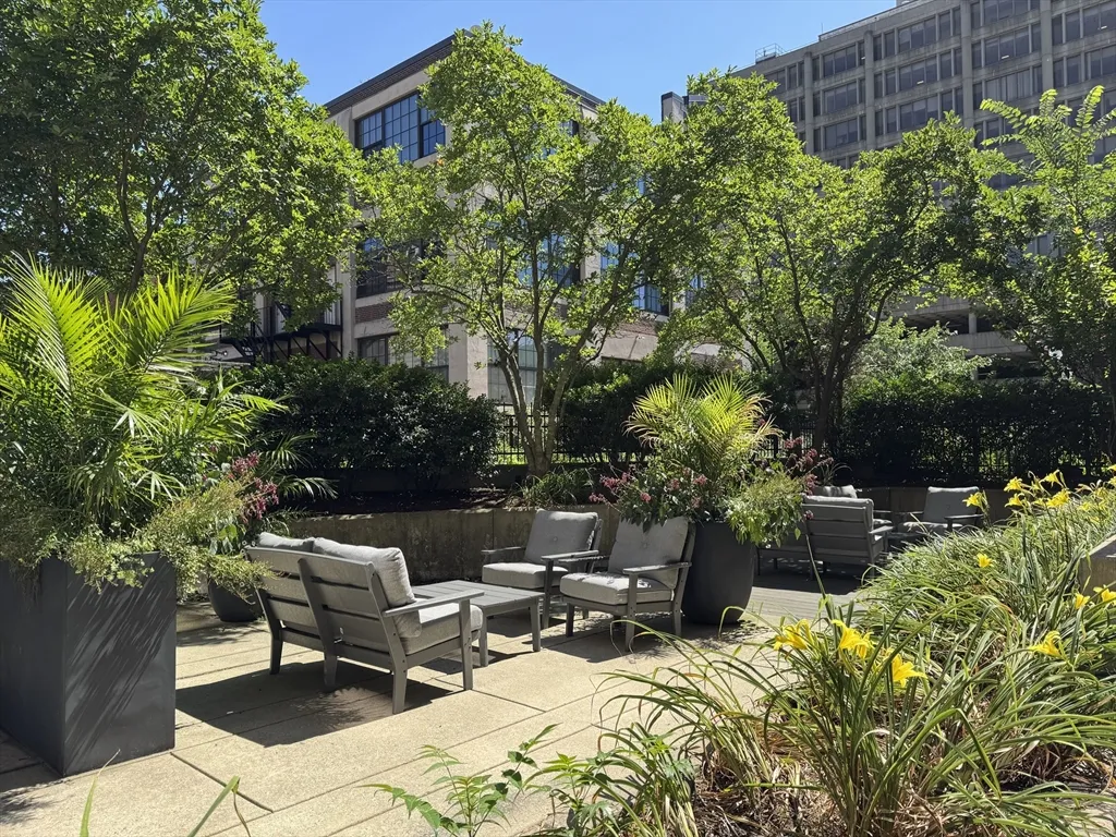 2 bed, 2 bath apartment for rent at 700 Harrison Ave Unit 404, South End — photo 16 of 24