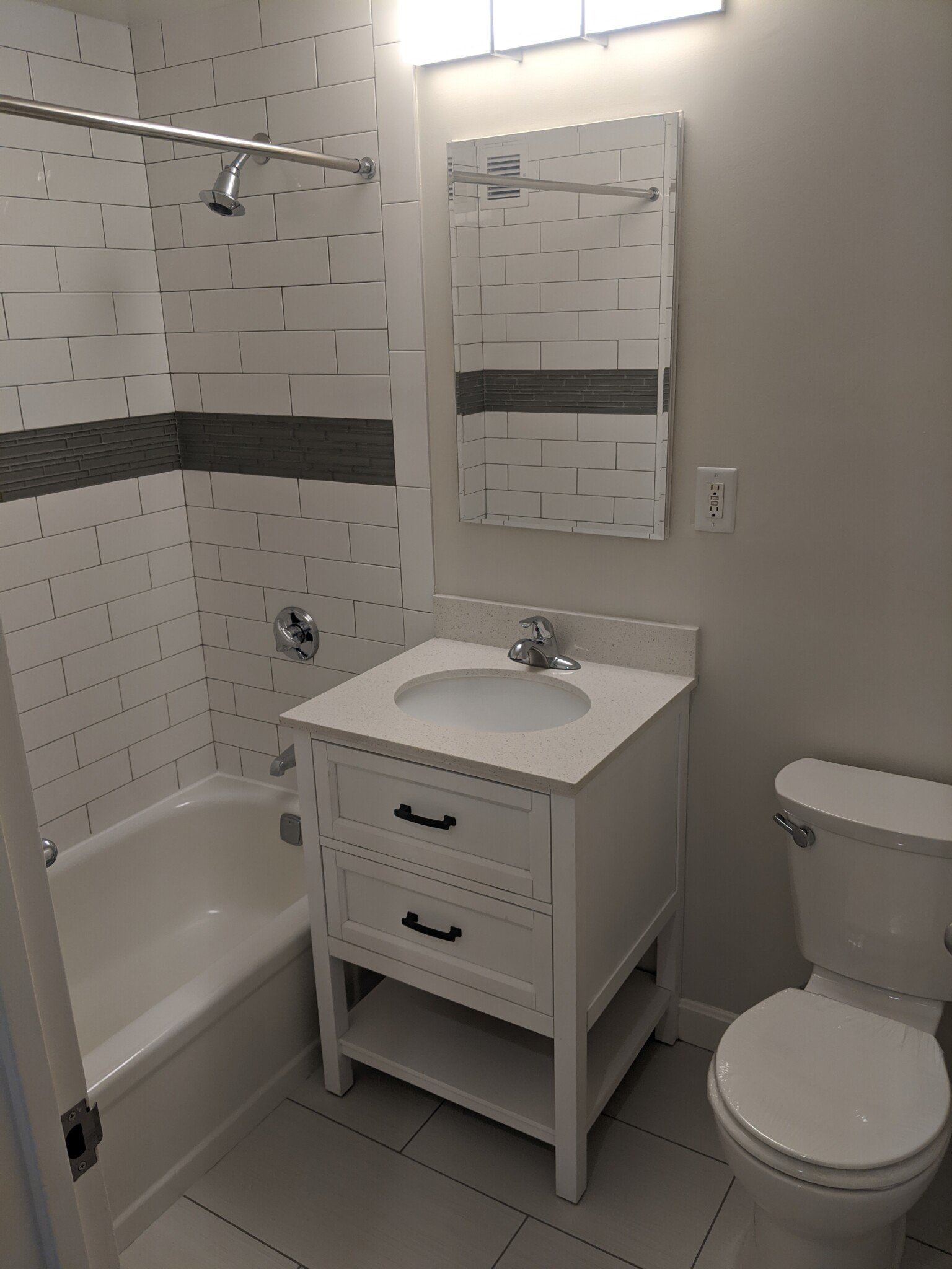 2 bed, 1 bath apartment for rent at 700 Huron Ave Unit 07E, West Cambridge — photo 4 of 4