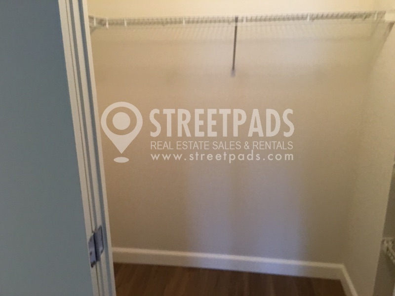 2 bed, 1 bath apartment for rent at 700 Huron Ave Unit 14L, Strawberry Hill — photo 11 of 24