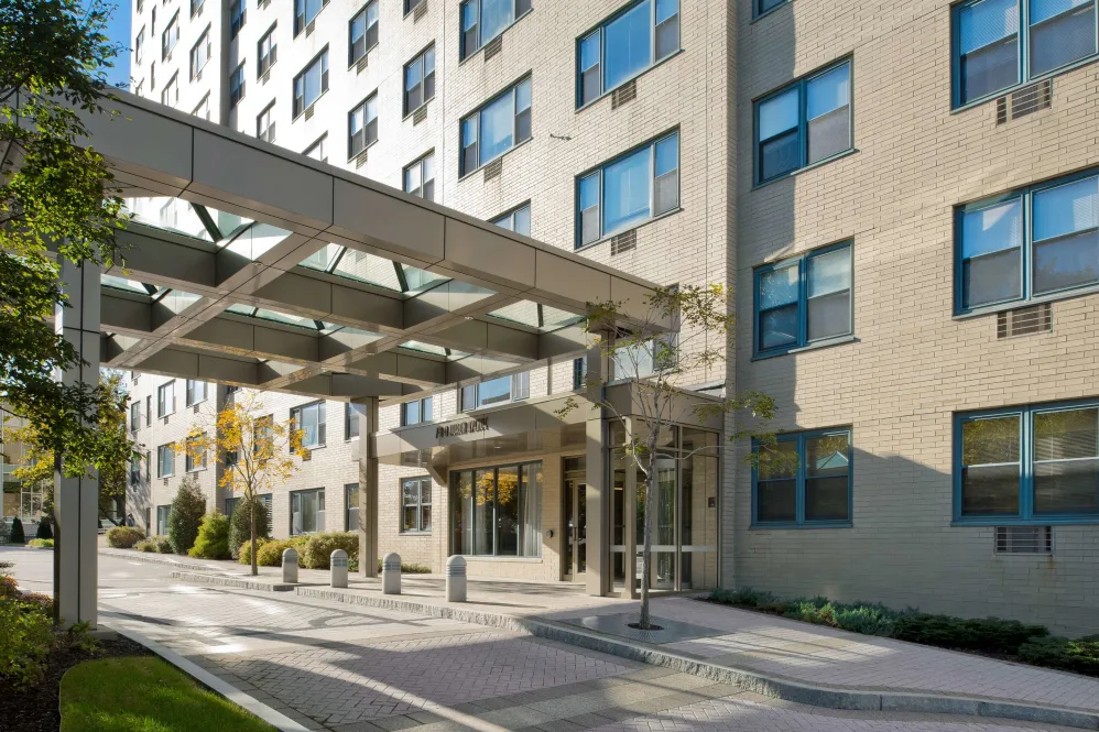 2 bed, 1.5 bath apartment for rent at 700 Huron Ave Unit 4C, Strawberry Hill — photo 25 of 37