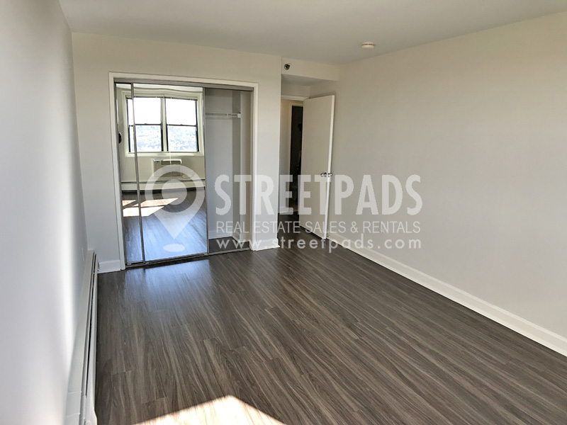 2 bed, 1.5 bath apartment for rent at 700 Huron Ave Unit 4C, Strawberry Hill — photo 20 of 37