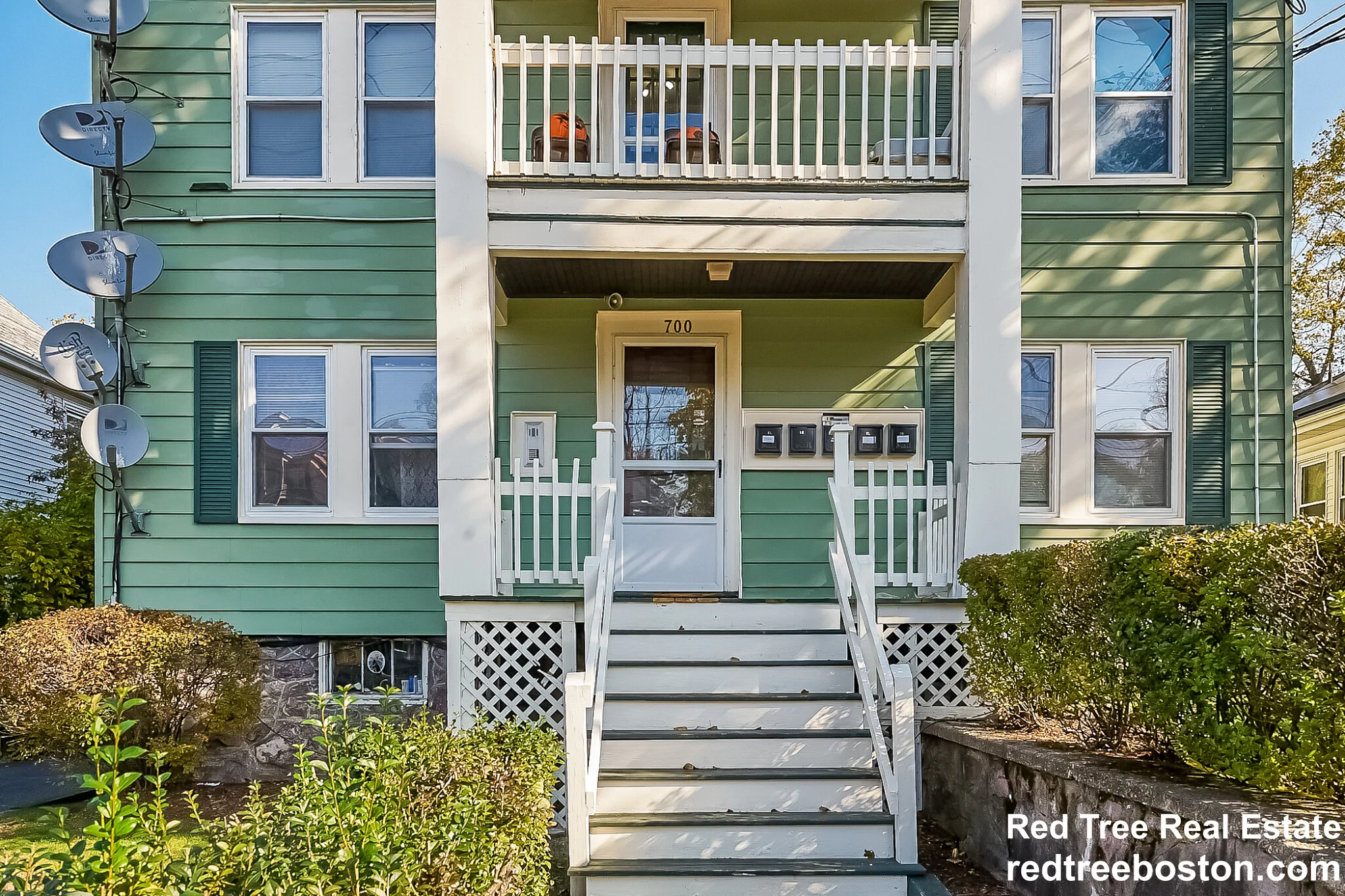1 bed, 1 bath apartment for rent at 700 Metropolitan Ave Unit 1L, Hyde Park