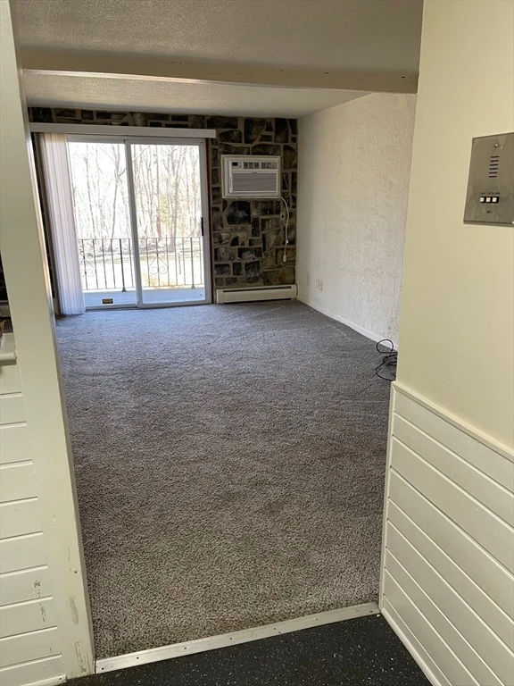 2 bed, 1 bath apartment for rent at 700 Robbins Ave Unit 16, Dracut — photo 6 of 18