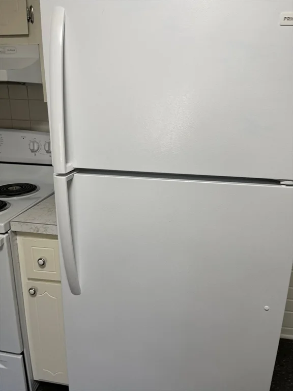 2 bed, 1 bath apartment for rent at 700 Robbins Ave Unit 16, Dracut — photo 10 of 18