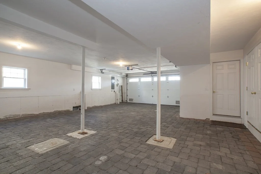 4 bed, 2 bath apartment for rent at 700 Sea St, Quincy — photo 39 of 42