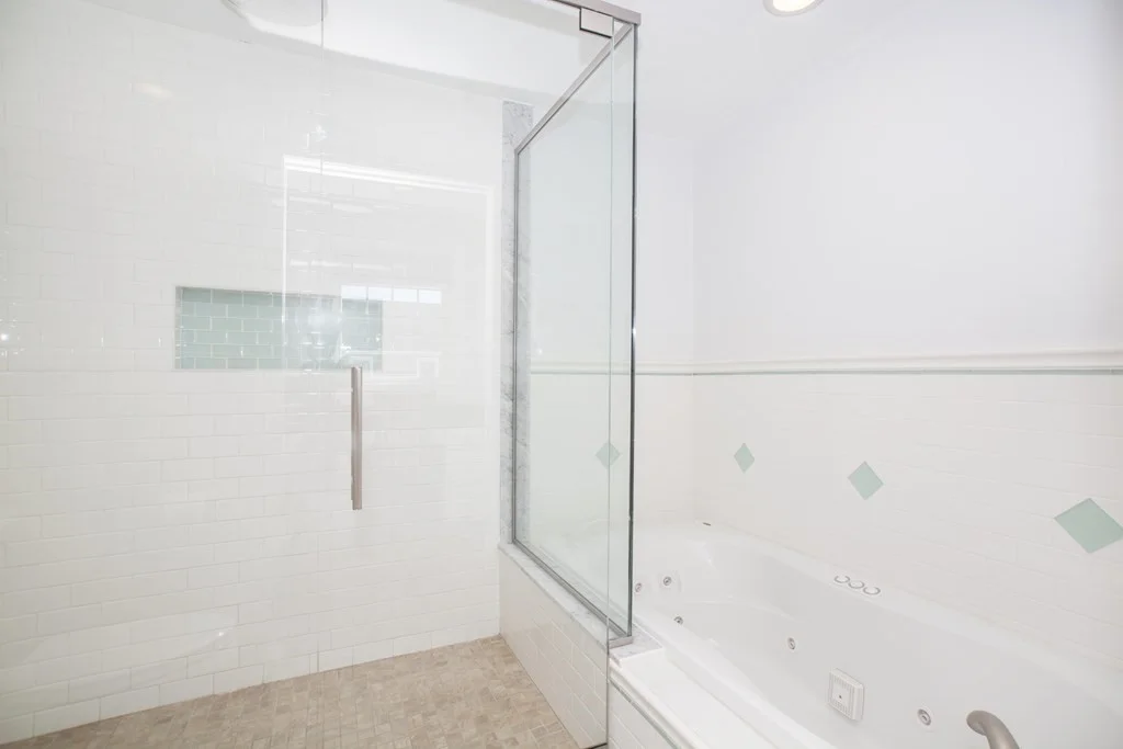 4 bed, 2 bath apartment for rent at 700 Sea St Unit 1, Quincy — photo 17 of 32