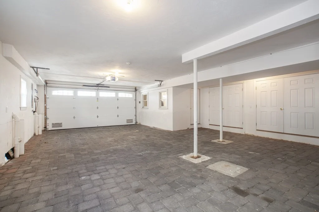 4 bed, 2 bath apartment for rent at 700 Sea St Unit 1, Quincy — photo 22 of 32