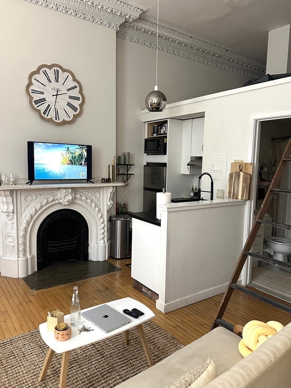 Studio bed, 1 bath apartment for rent at 701-703 Massachusetts Ave Unit 13, South End — photo 3 of 7