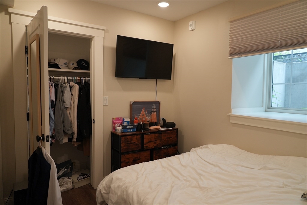 2 bed, 1 bath apartment for rent at 701 E 2nd St Unit A, South Boston — photo 10 of 11