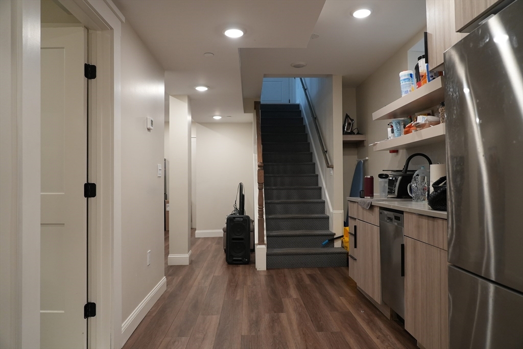 2 bed, 1 bath apartment for rent at 701 E 2nd St Unit A, South Boston — photo 5 of 11