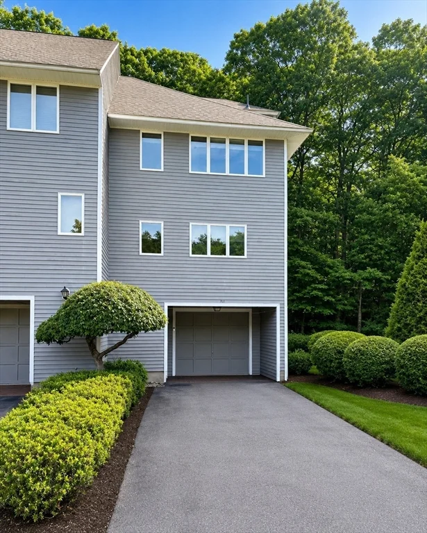 3 bed, 1 bath apartment for rent at 701 Sherwood Forrest Ln Unit 701, North Saugus — photo 1 of 20