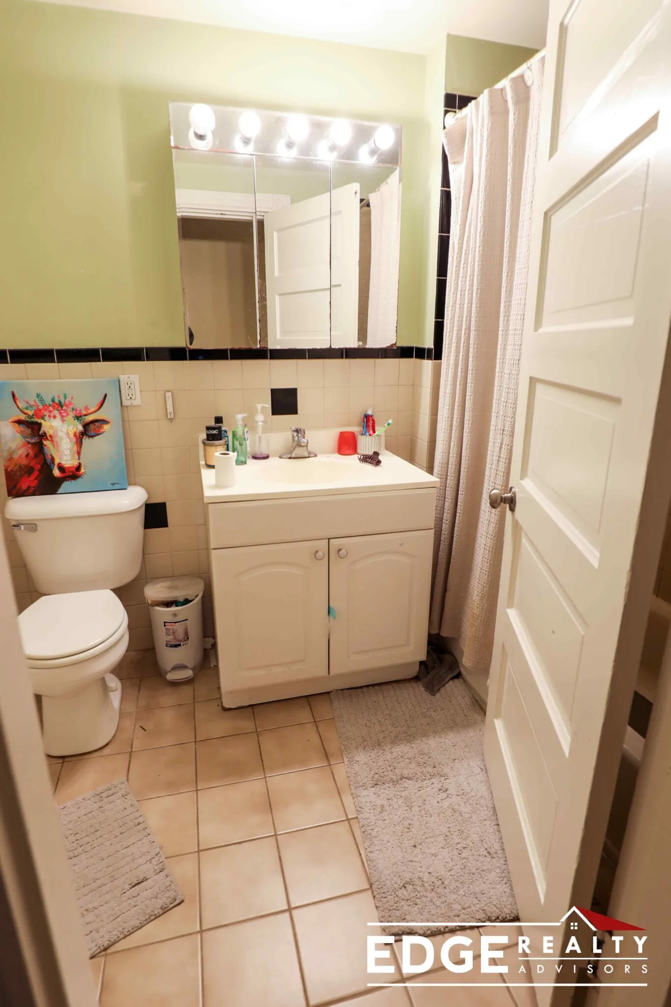 4 bed, 2 bath apartment for rent at 701 Washington St Unit 1, Brighton — photo 7 of 10