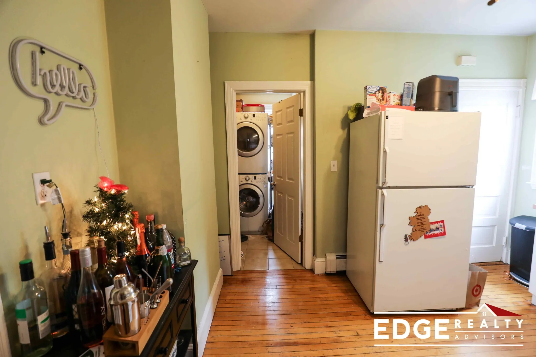 4 bed, 2 bath apartment for rent at 701 Washington St Unit 1, Brighton — photo 2 of 10