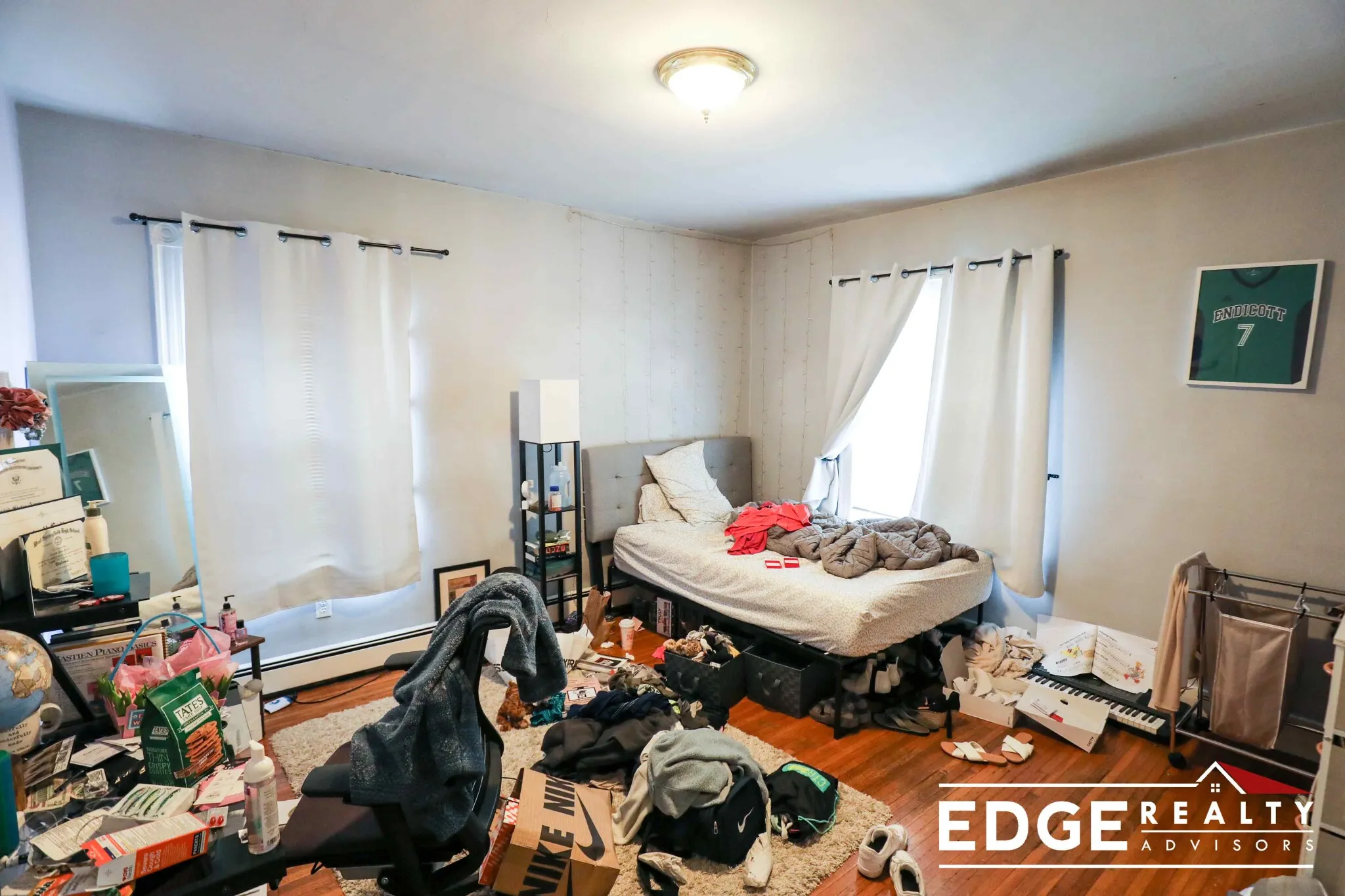 4 bed, 2 bath apartment for rent at 701 Washington St Unit 1, Brighton — photo 4 of 10