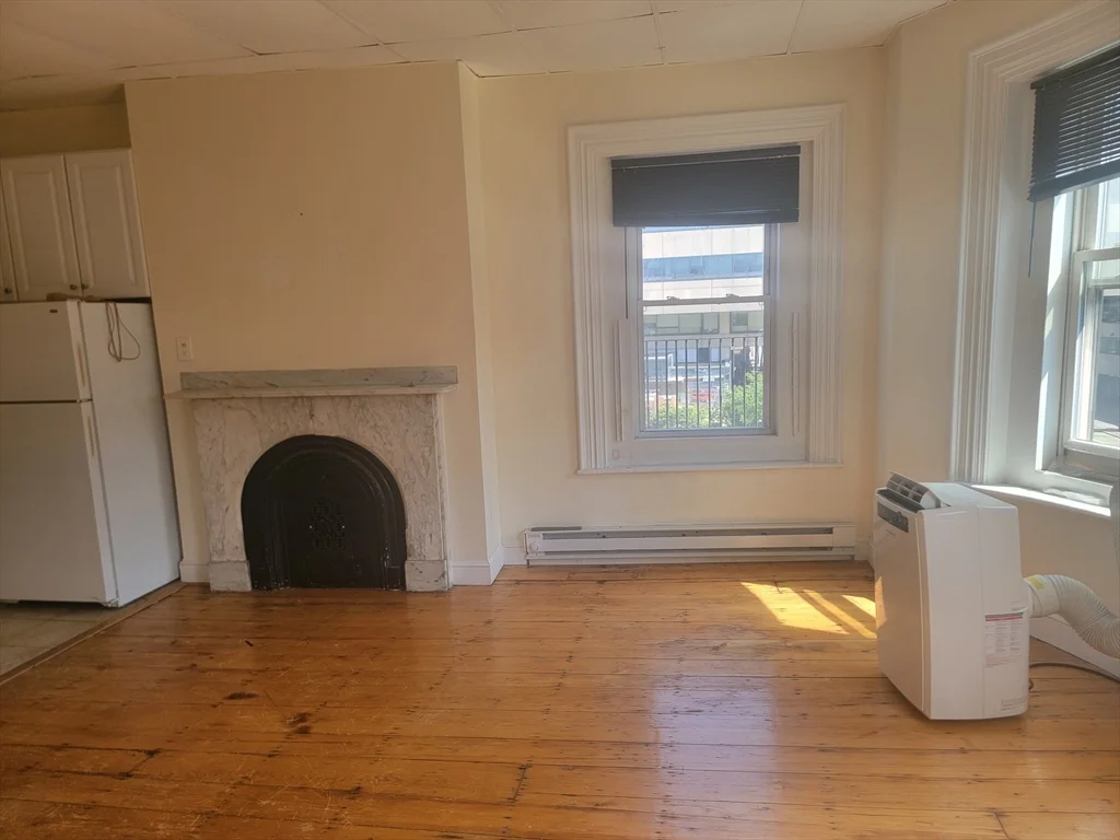 1 bed, 1 bath apartment for rent at 702 Massachusetts Ave Unit 050, South End — photo 4 of 9