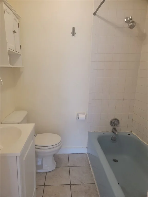 1 bed, 1 bath apartment for rent at 702 Massachusetts Ave Unit 050, South End — photo 8 of 9