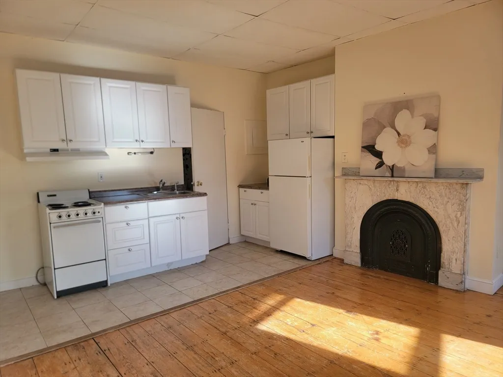 1 bed, 1 bath apartment for rent at 702 Massachusetts Ave Unit 7, South End — photo 2 of 6