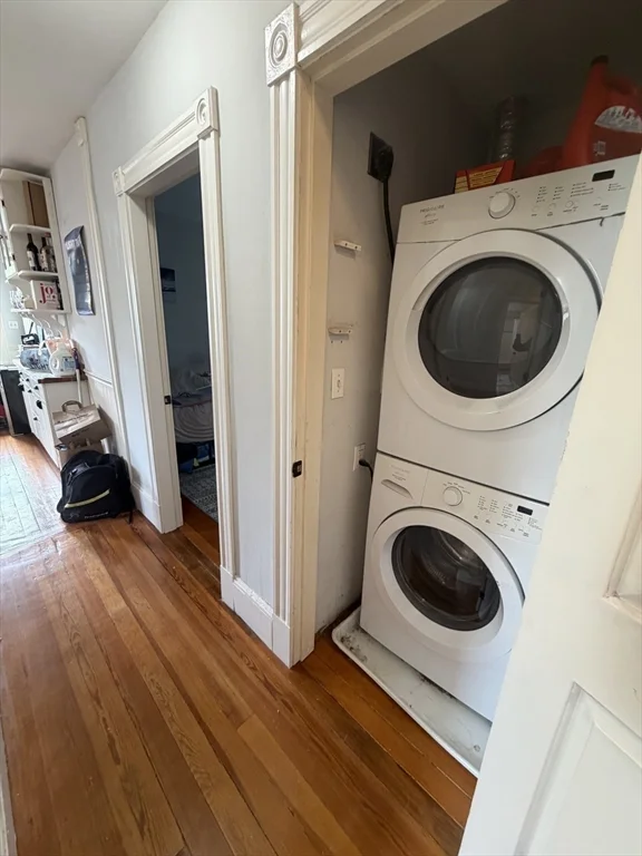 3 bed, 1 bath apartment for rent at 703 E 2nd St Unit 2, South Boston — photo 9 of 17
