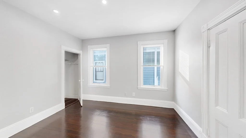 3 bed, 1 bath apartment for rent at 703 E 2nd St Unit 3, South Boston — photo 8 of 14