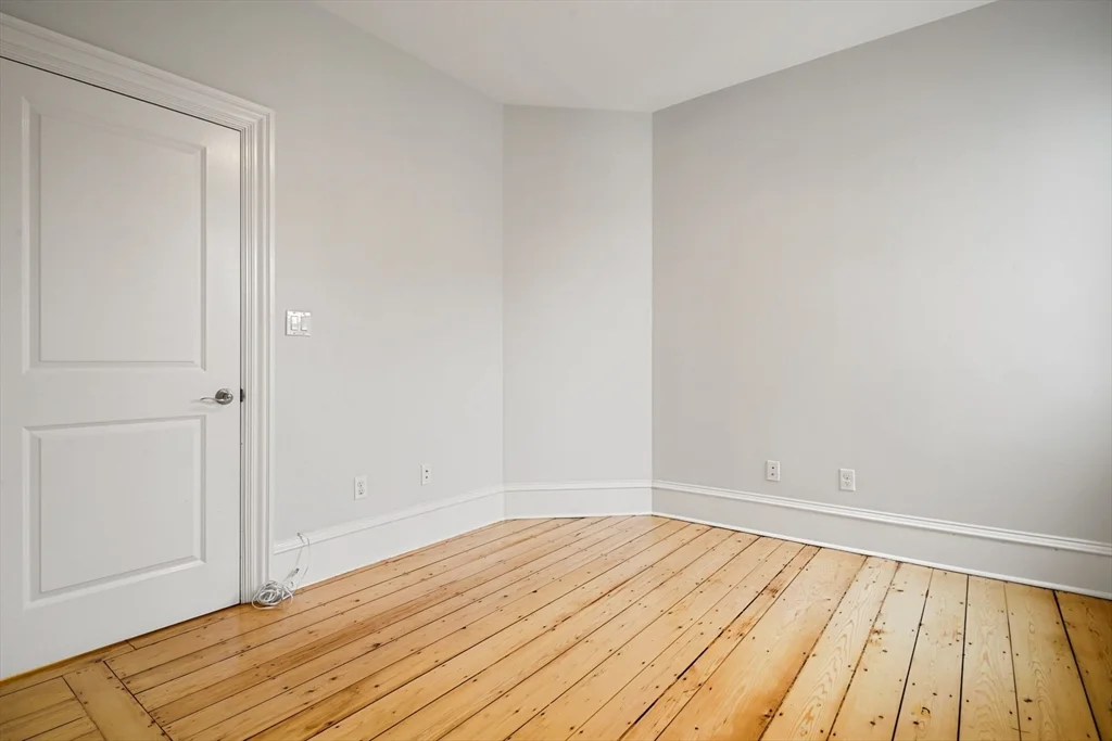 2 bed, 1 bath apartment for rent at 703 East 4th St Unit 2, South Boston — photo 23 of 30