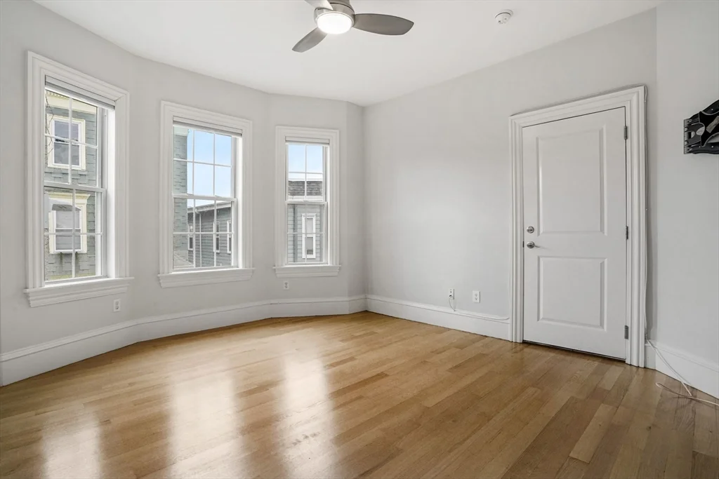 2 bed, 1 bath apartment for rent at 703 East 4th St Unit 2, South Boston — photo 20 of 30