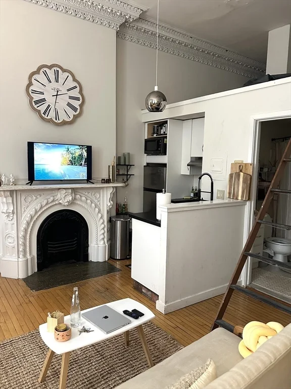 Studio bed, 1 bath apartment for rent at 703 Massachusetts Ave Unit 13, South End — photo 6 of 7