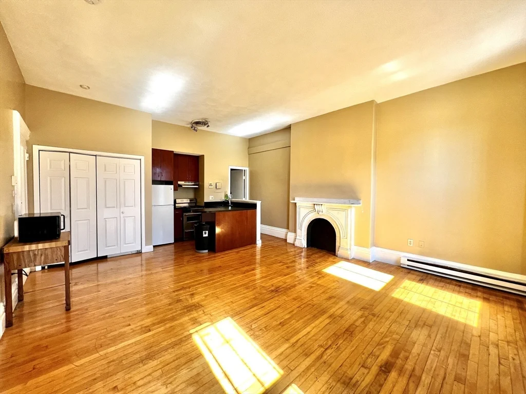 1 bed, 1 bath apartment for rent at 703 Massachusetts Ave Unit 16, South End — photo 2 of 5