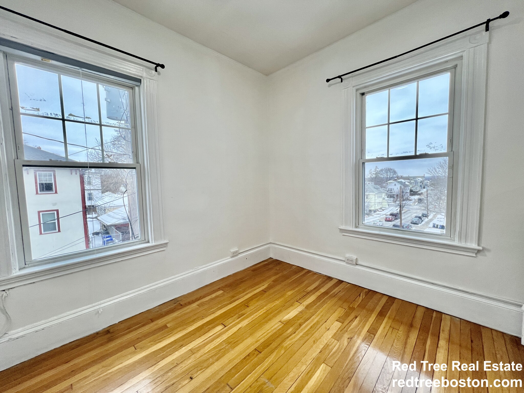 5 bed, 2 bath apartment for rent at 703 Washington St, Brighton — photo 13 of 16