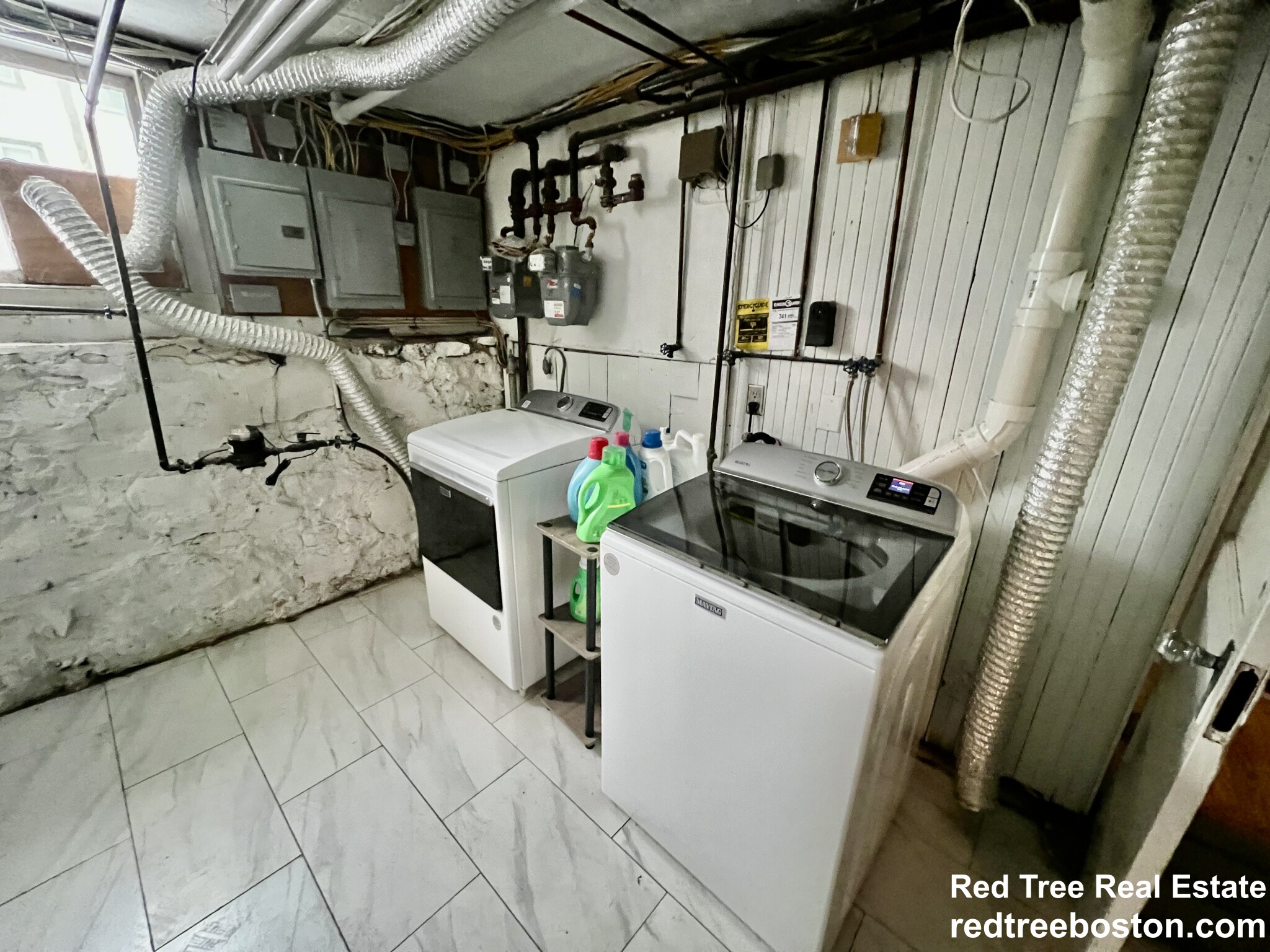 5 bed, 2 bath apartment for rent at 703 Washington St, Brighton — photo 16 of 16