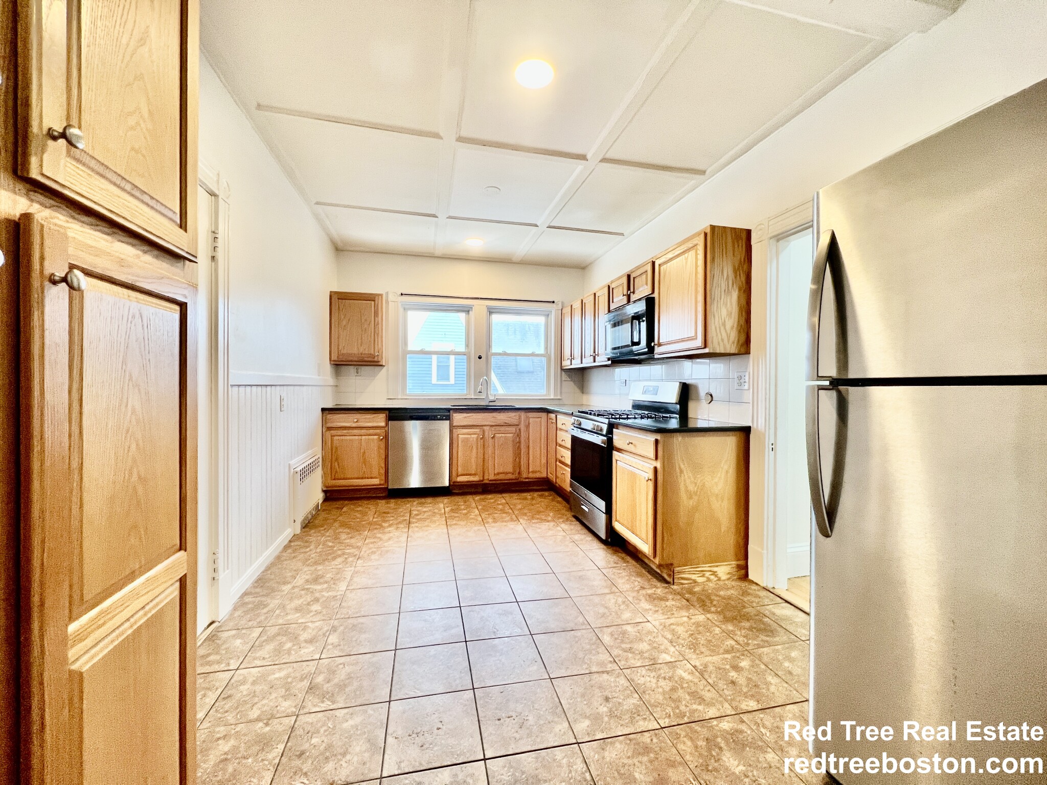 5 bed, 2 bath apartment for rent at 703 Washington St, Brighton — photo 12 of 16
