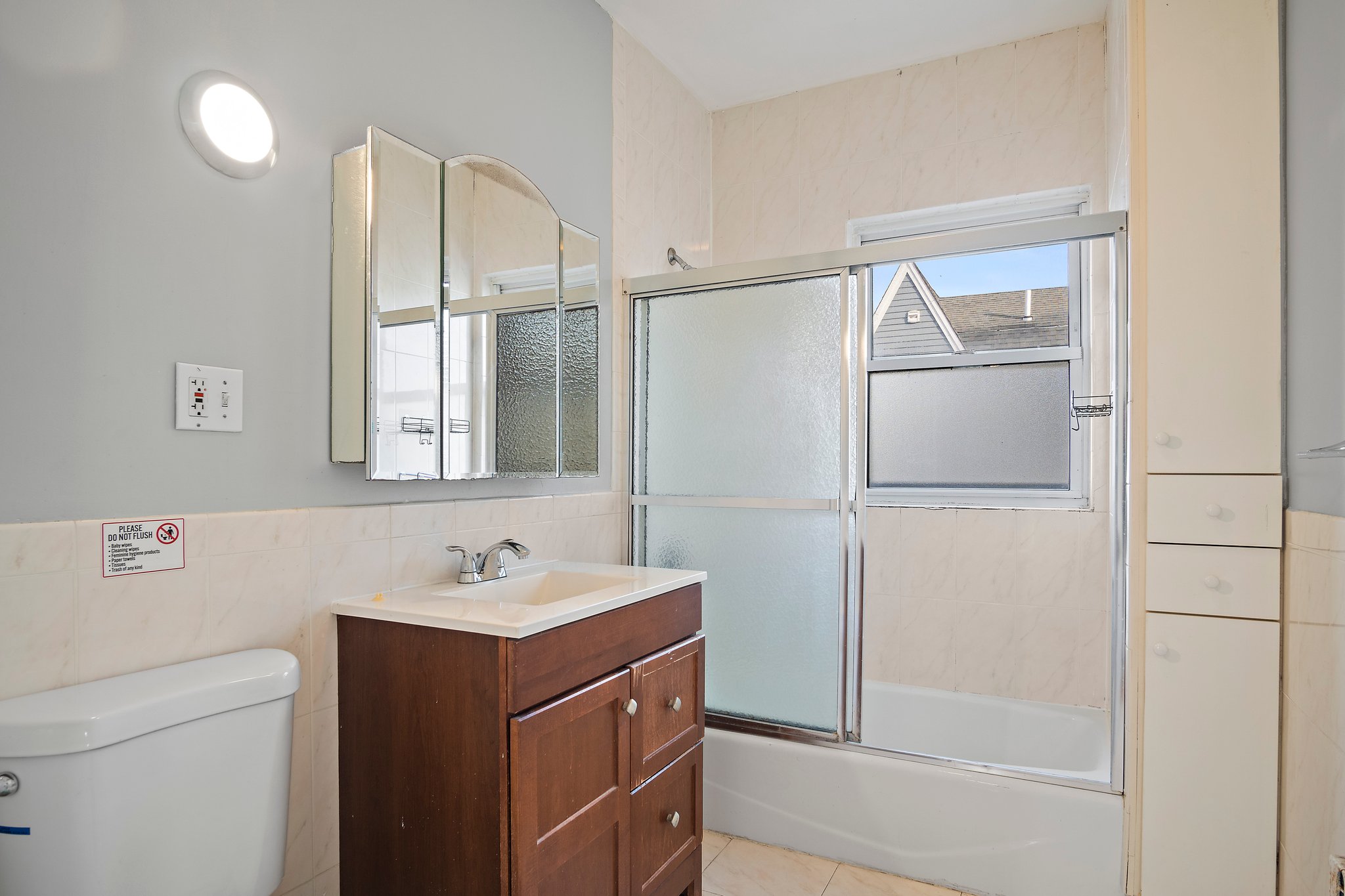 5 bed, 2 bath apartment for rent at 703 Washington St Unit 1, Brighton — photo 7 of 12