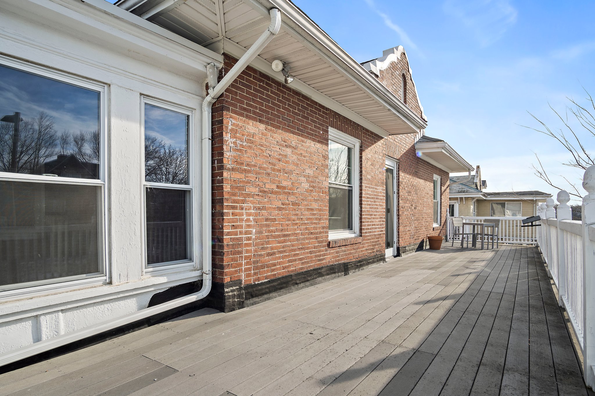 5 bed, 2 bath apartment for rent at 703 Washington St Unit 1, Brighton — photo 11 of 12