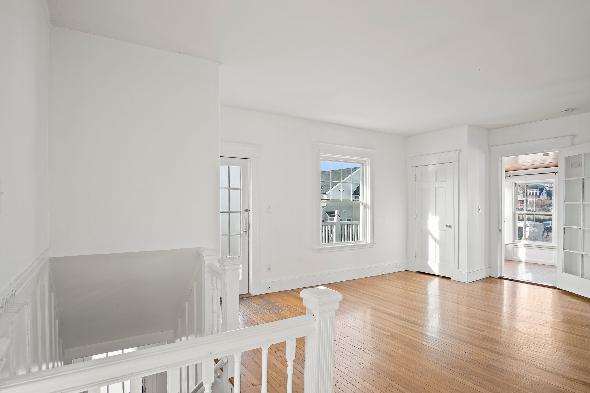 5 bed, 2 bath apartment for rent at 703 Washington St Unit 1, Brighton — photo 8 of 12