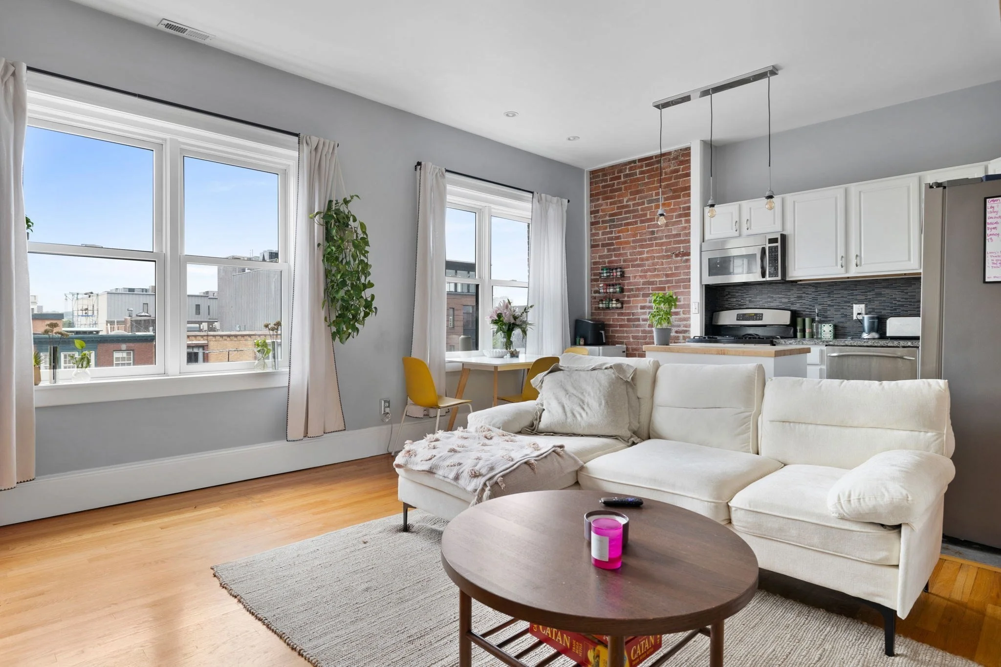 3 bed, 1.5 bath apartment for rent at 705 Massachusetts Ave Unit 8, South End