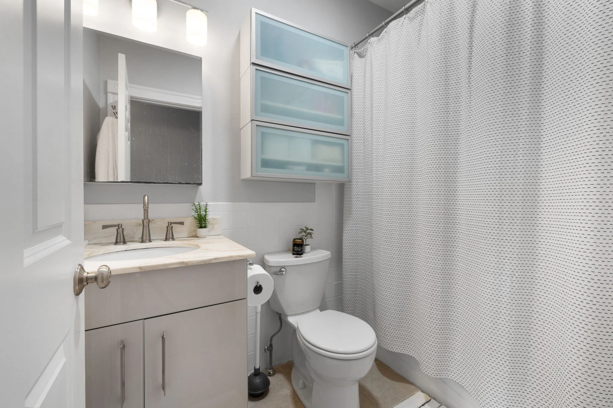 3 bed, 1.5 bath apartment for rent at 705 Massachusetts Ave Unit 8, South End — photo 9 of 14
