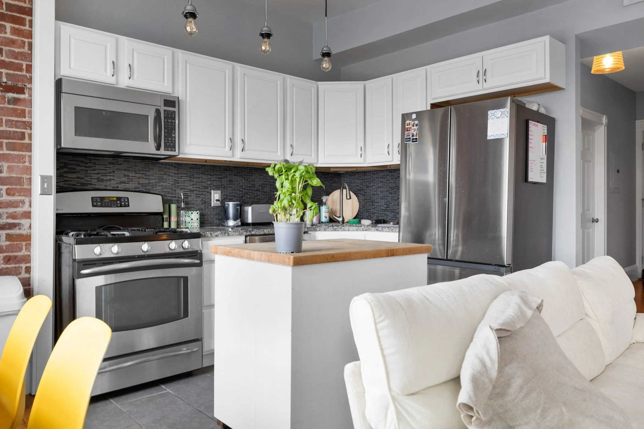 3 bed, 1.5 bath apartment for rent at 705 Massachusetts Ave Unit 8, South End — photo 3 of 14
